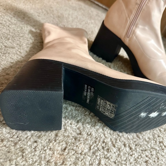 Lulus | Hughes Mid-Calf Platform Stretch Boot in Almond, size 8.5US - Picture 8 of 10